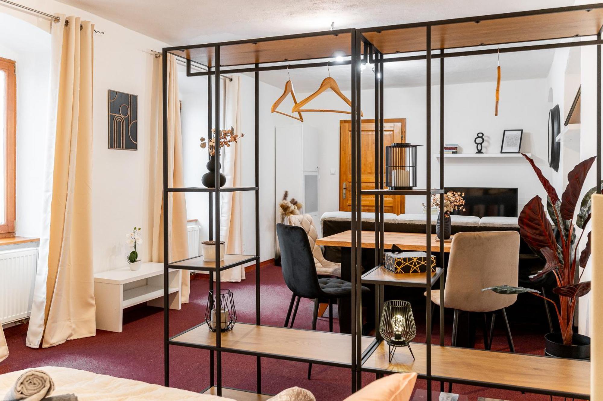 K1 Piatok Sobota Disco Cez Tyzden Tichy Apartman Kosice Exterior photo