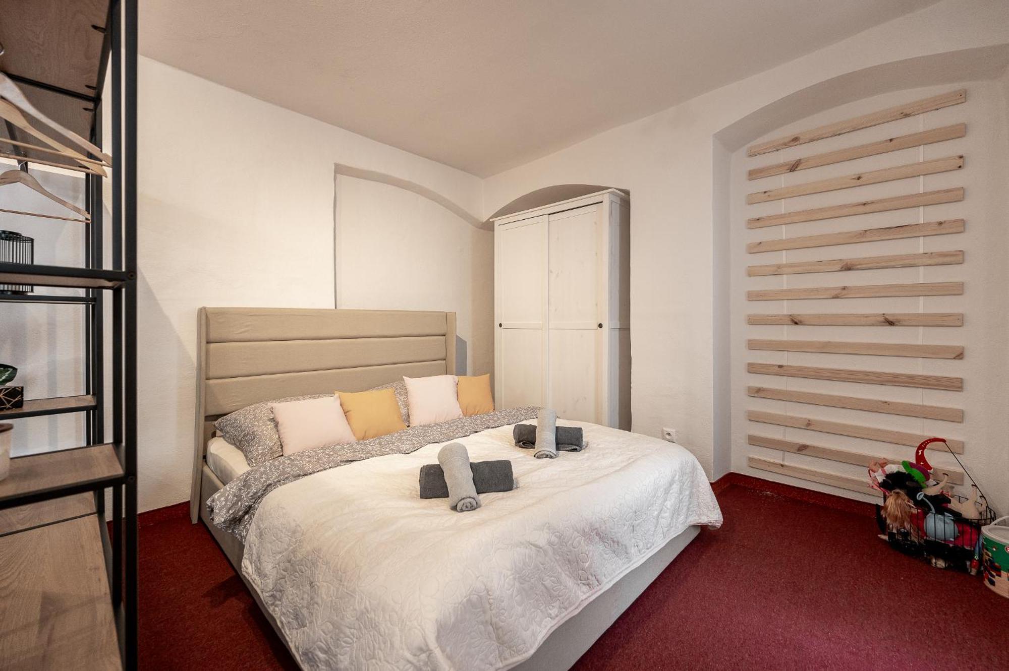 K1 Piatok Sobota Disco Cez Tyzden Tichy Apartman Kosice Exterior photo
