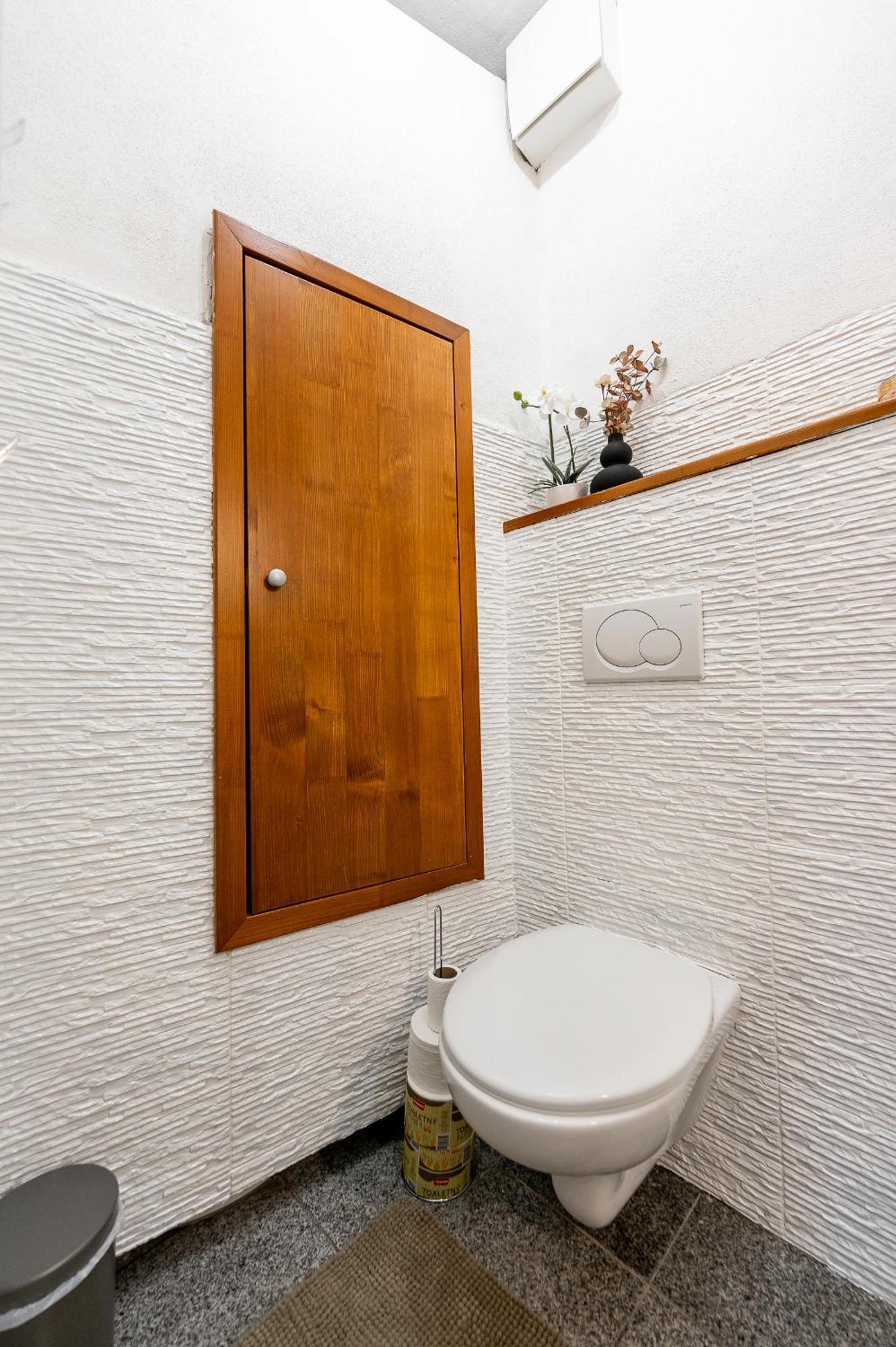 K1 Piatok Sobota Disco Cez Tyzden Tichy Apartman Kosice Exterior photo